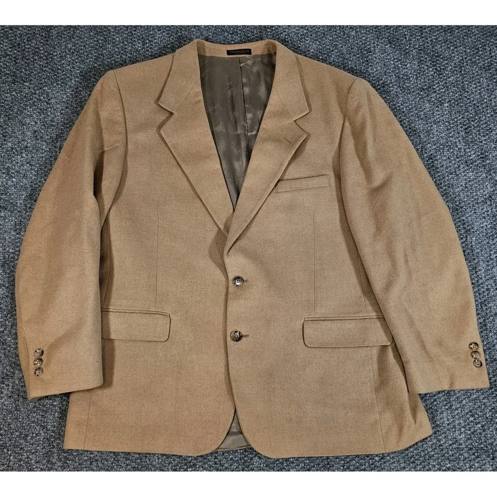 Vintage Woolrich Mens Sport Coat Jacket Blazer Camel Hair Size 46R Lined Pockets